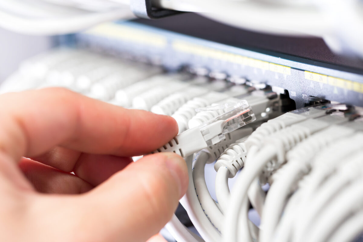 Maintenance informatique pour assurer la performance, la sécurité et la disponibilité des systèmes d’information